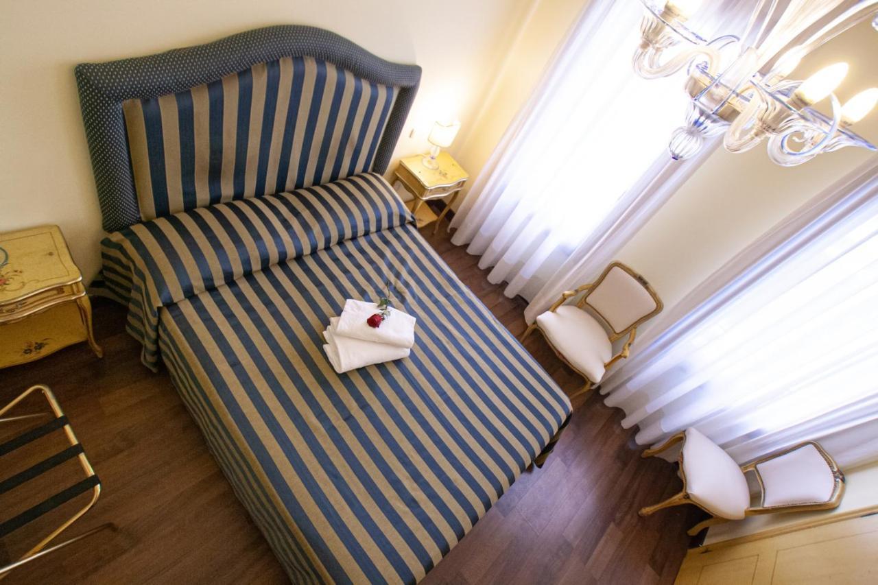 Hotel Villa Edera Lido di Venezia Szoba fotó