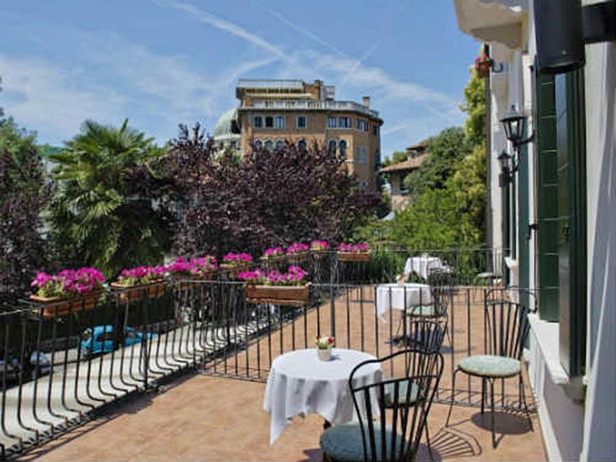 Hotel Villa Edera Lido di Venezia Kültér fotó