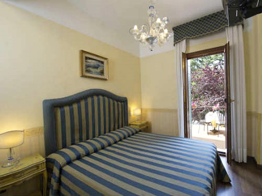 Hotel Villa Edera Lido di Venezia Kültér fotó
