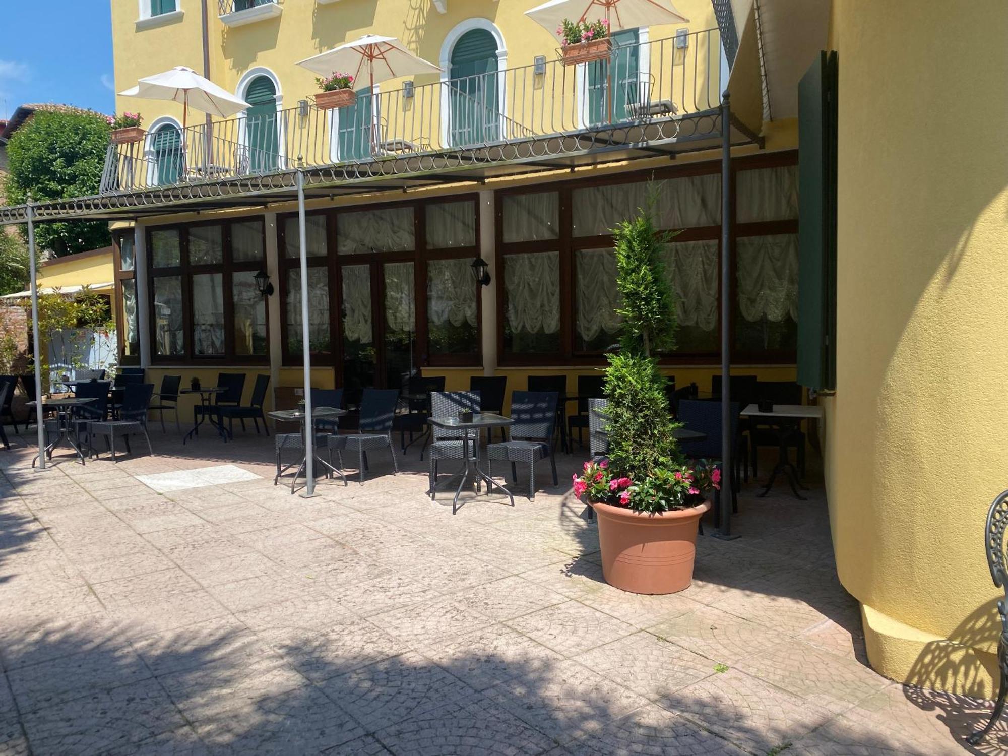 Hotel Villa Edera Lido di Venezia Kültér fotó