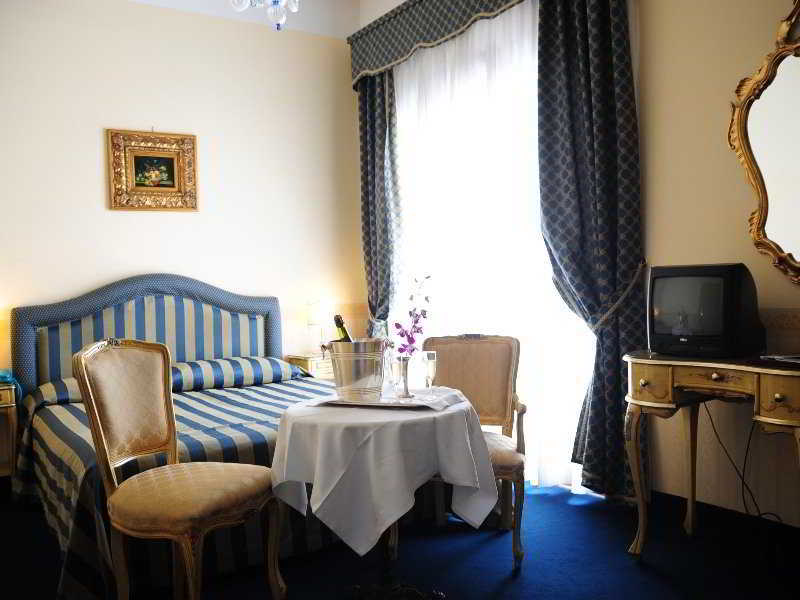 Hotel Villa Edera Lido di Venezia Kültér fotó